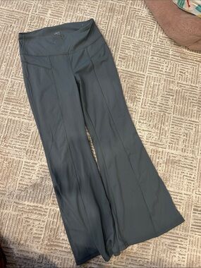 JoyLab Slate Gray Boot-Cut yoga pants